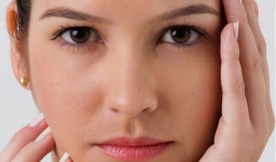 Maquiagem Invisível: Realce Sua Beleza com poucos produtos