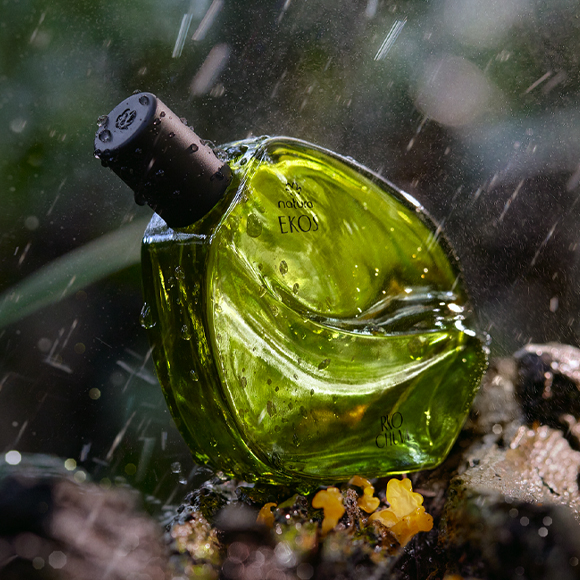frasco do perfume ekos ryos chuva